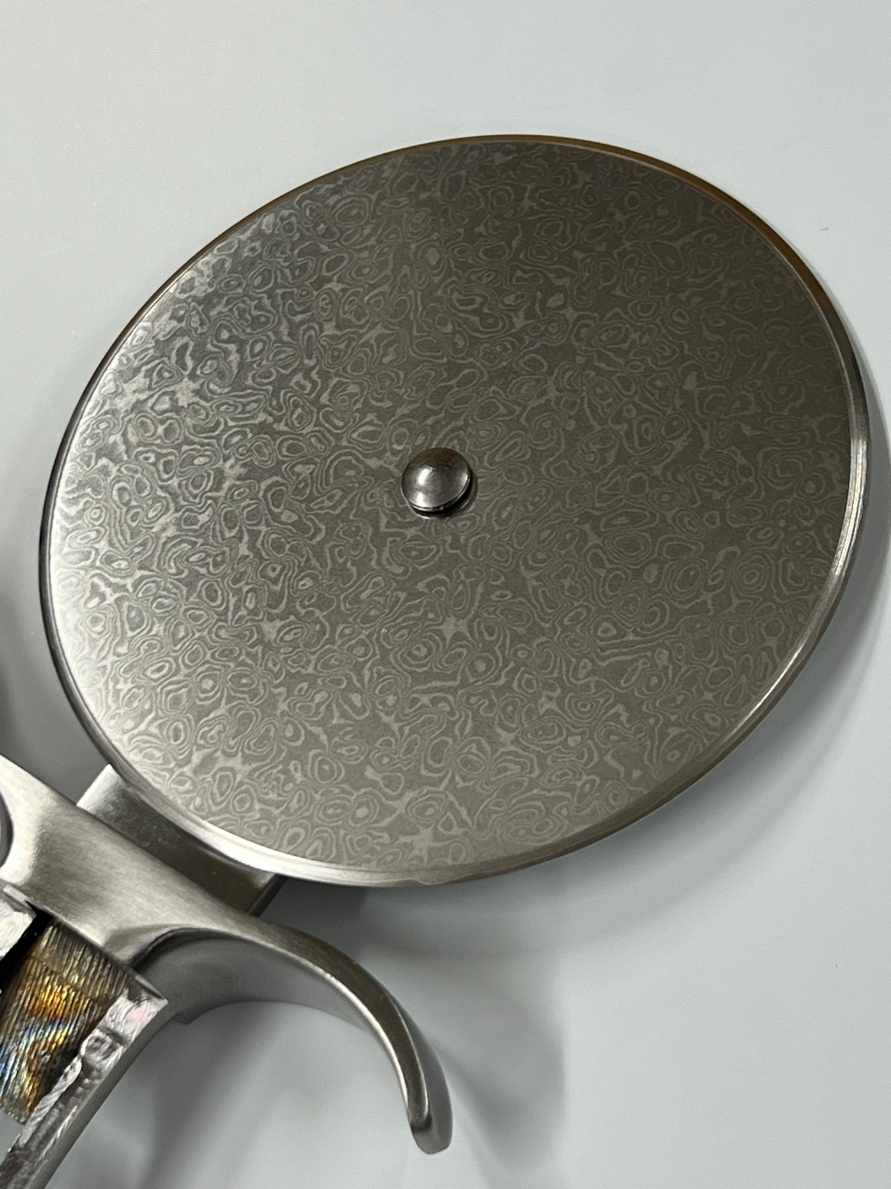 Pizza wheel - VG10 Damask Fulltang w/front and rear hub