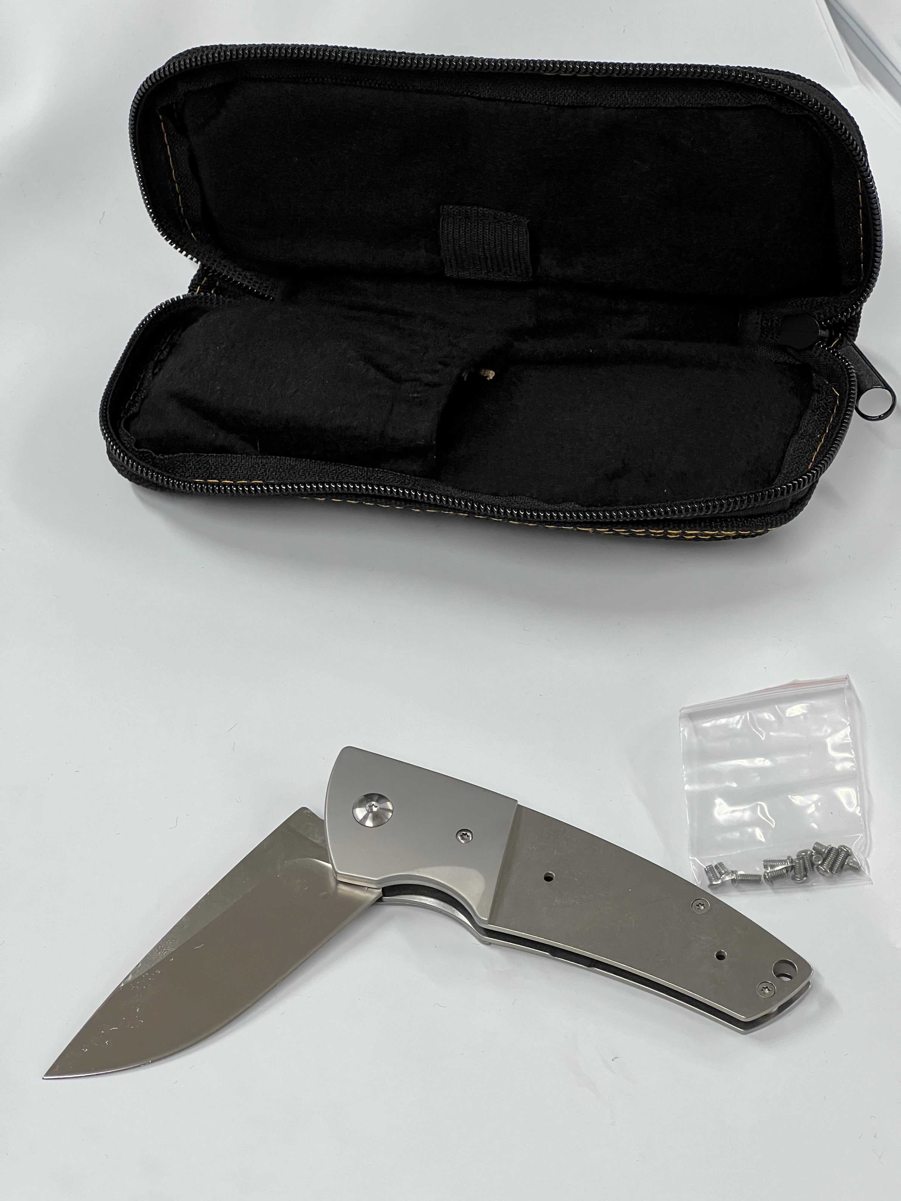 Gentleman Folding knife set Cloud damask