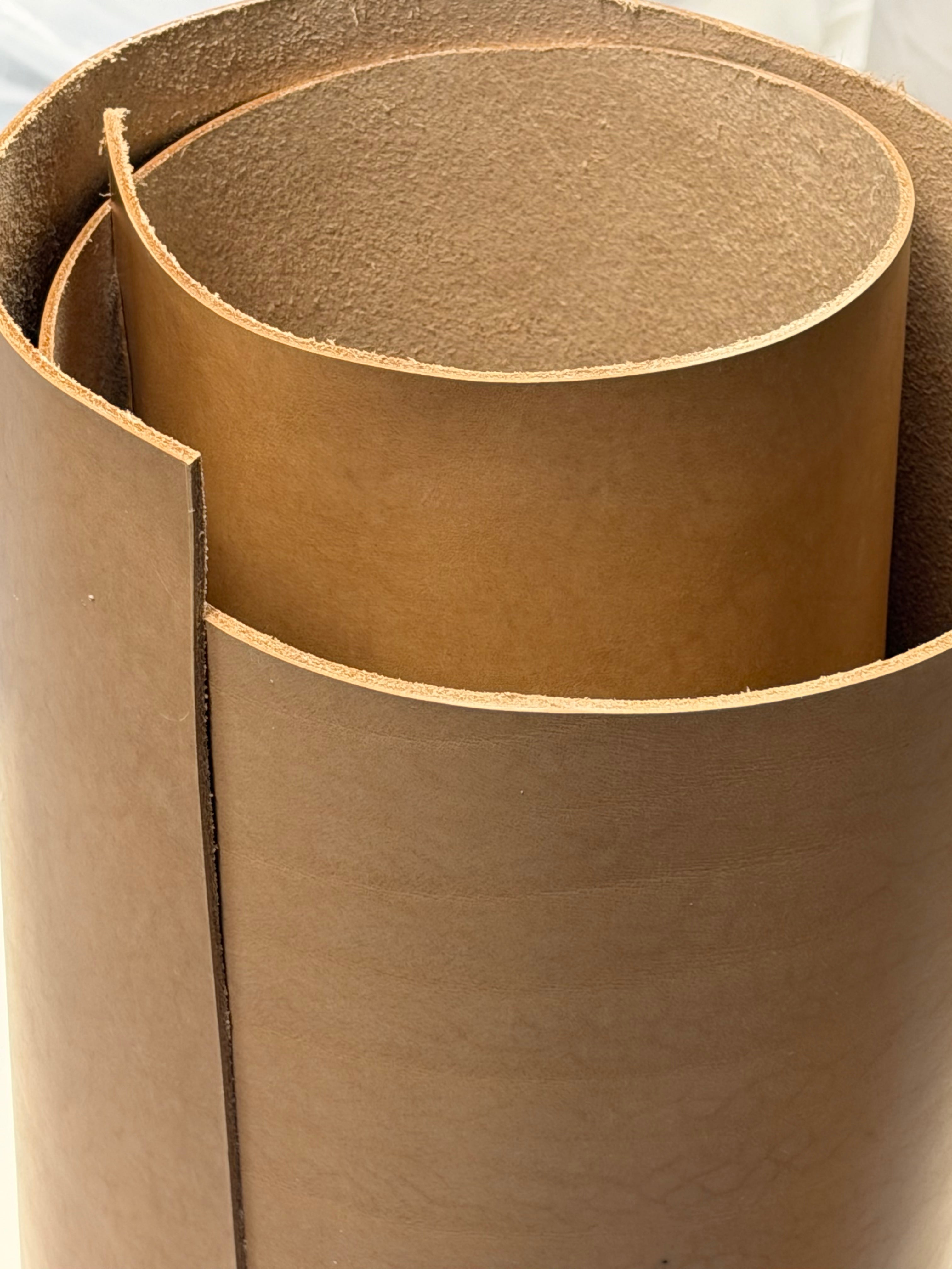 Läder för att göra knivslidor: rårand, slidläder och stropläder/upphängningsläder