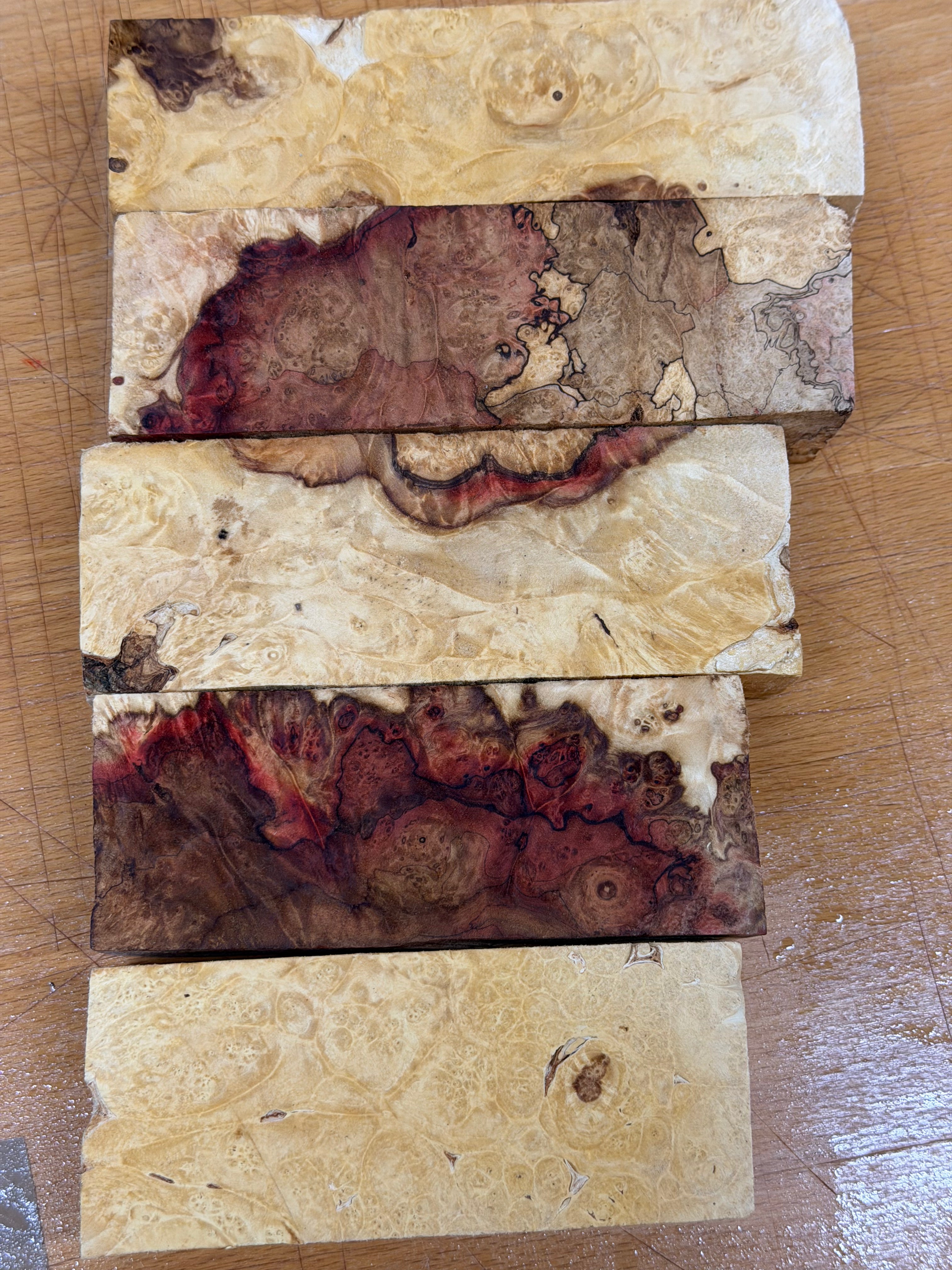 Svart gräshoppablock