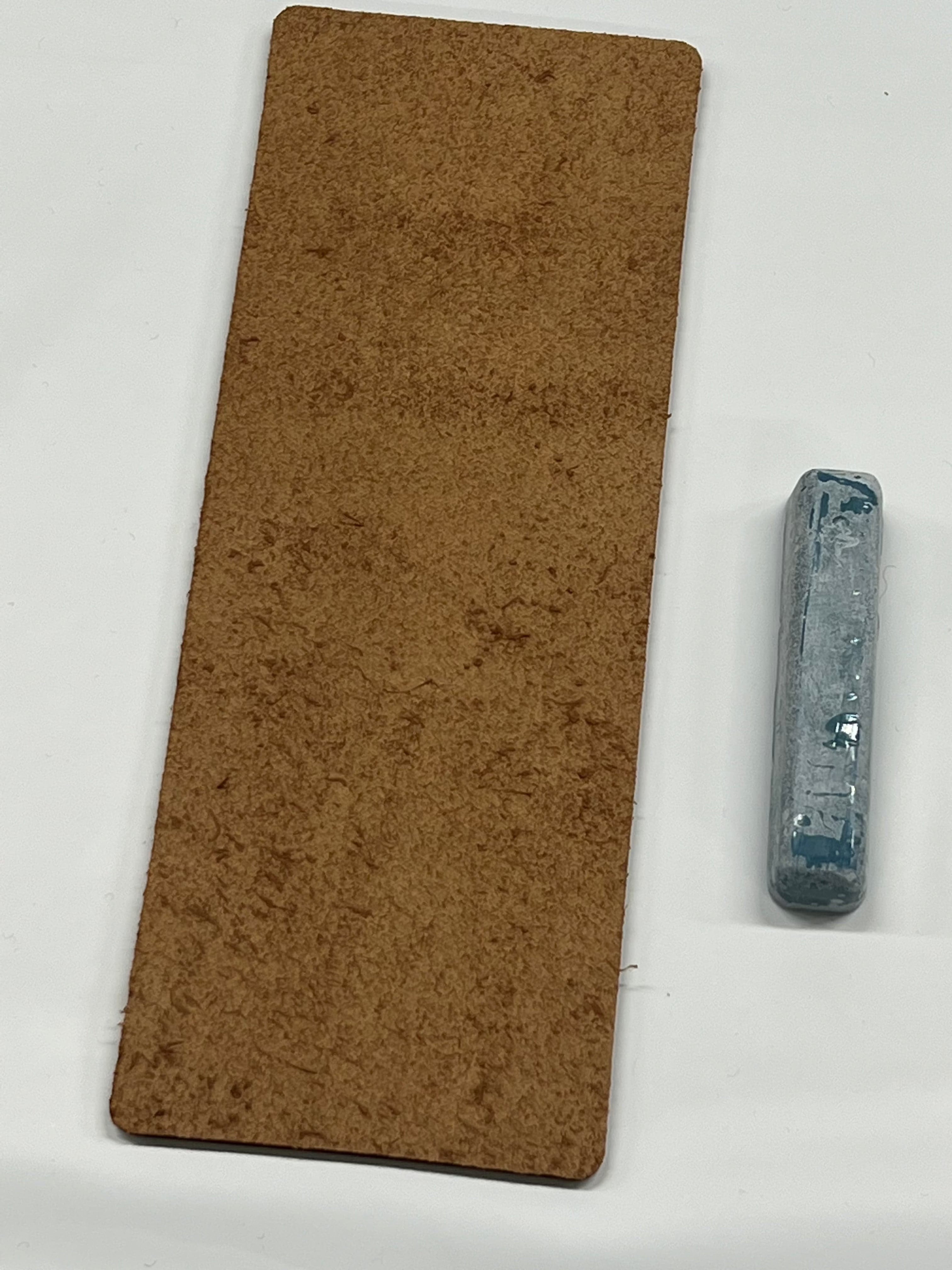 Leather strap 200x75 mm with sanding paste