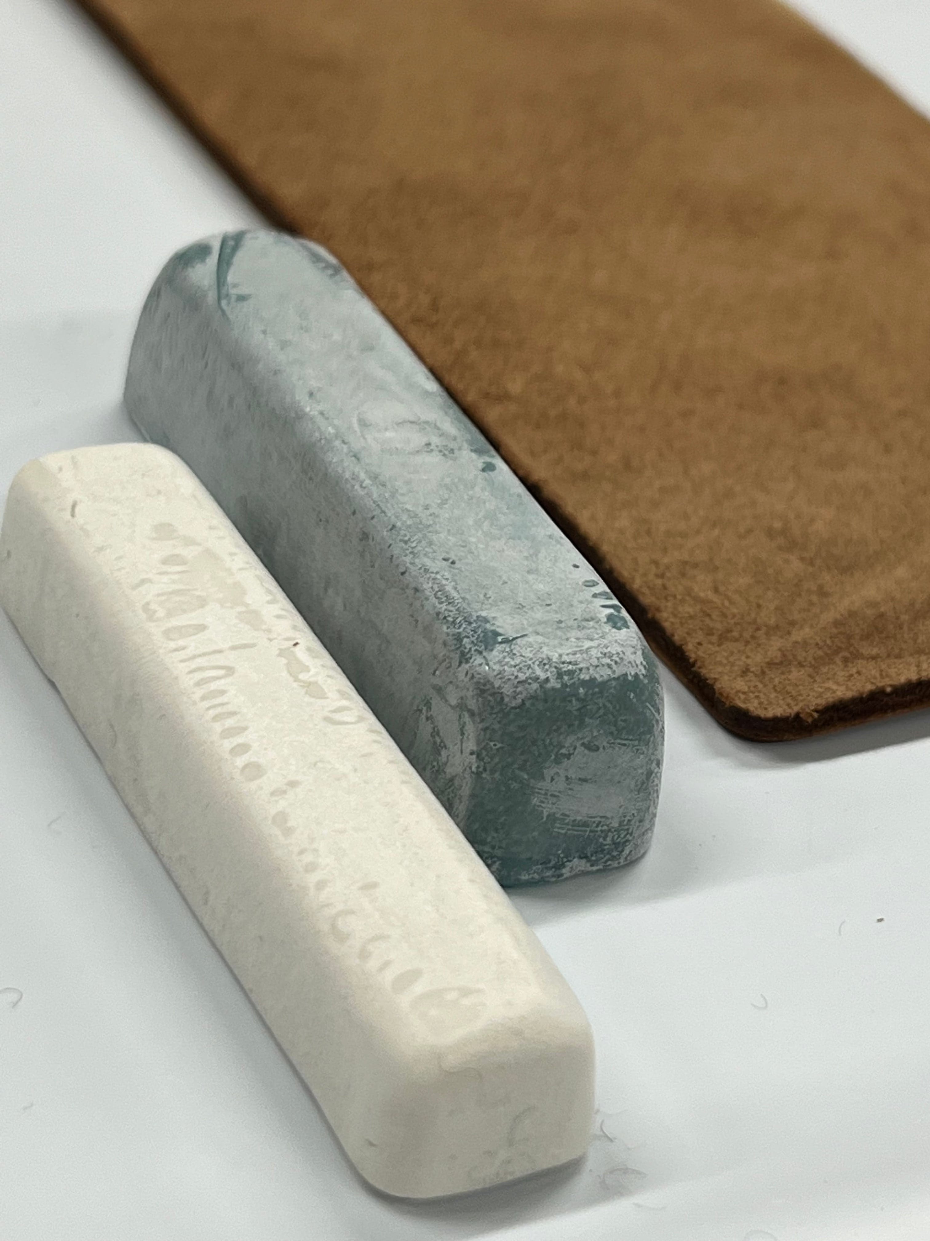 Leather strap 200x75mm incl. 2 types of sanding paste