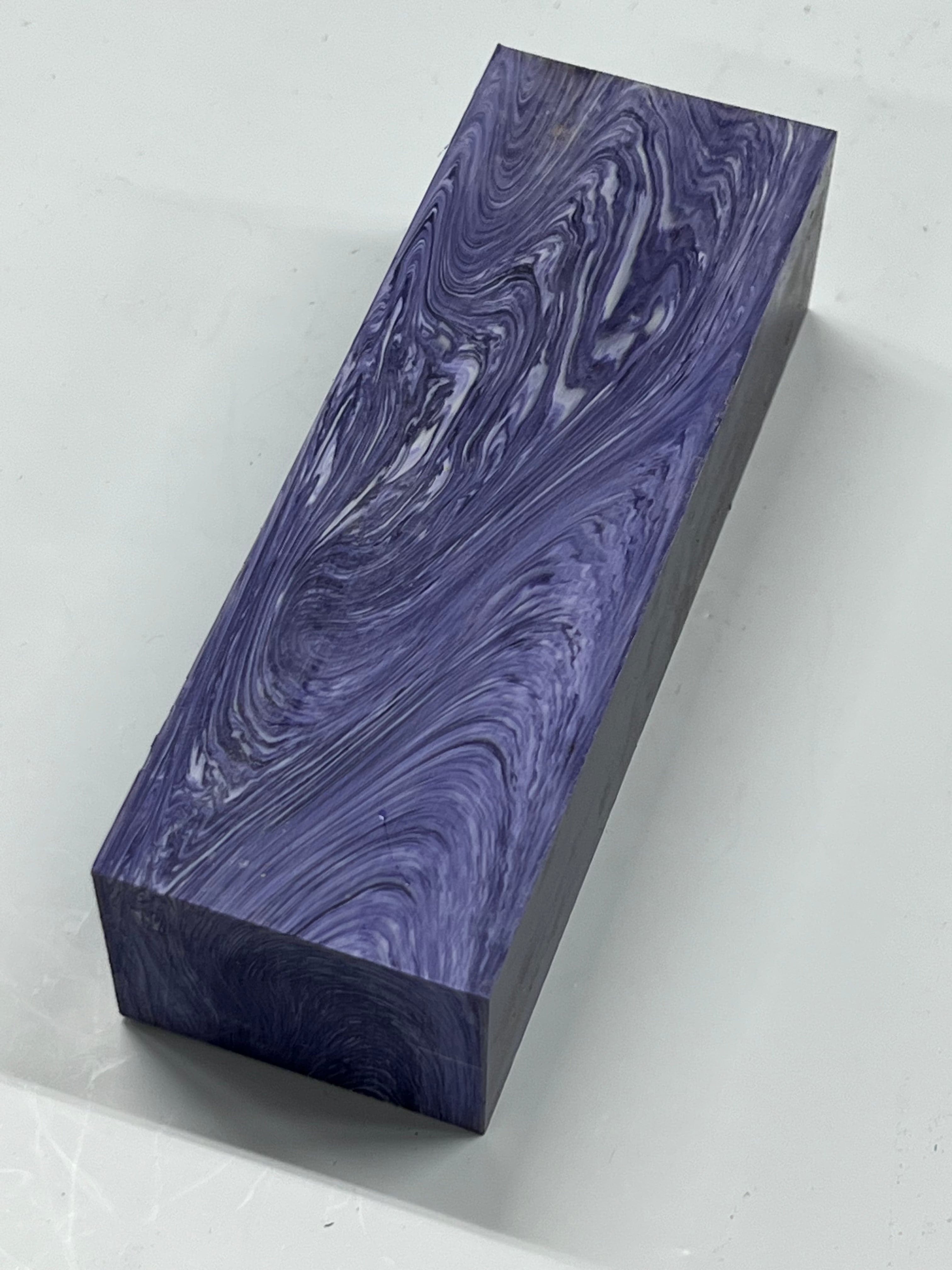 Juma ädelstensblock