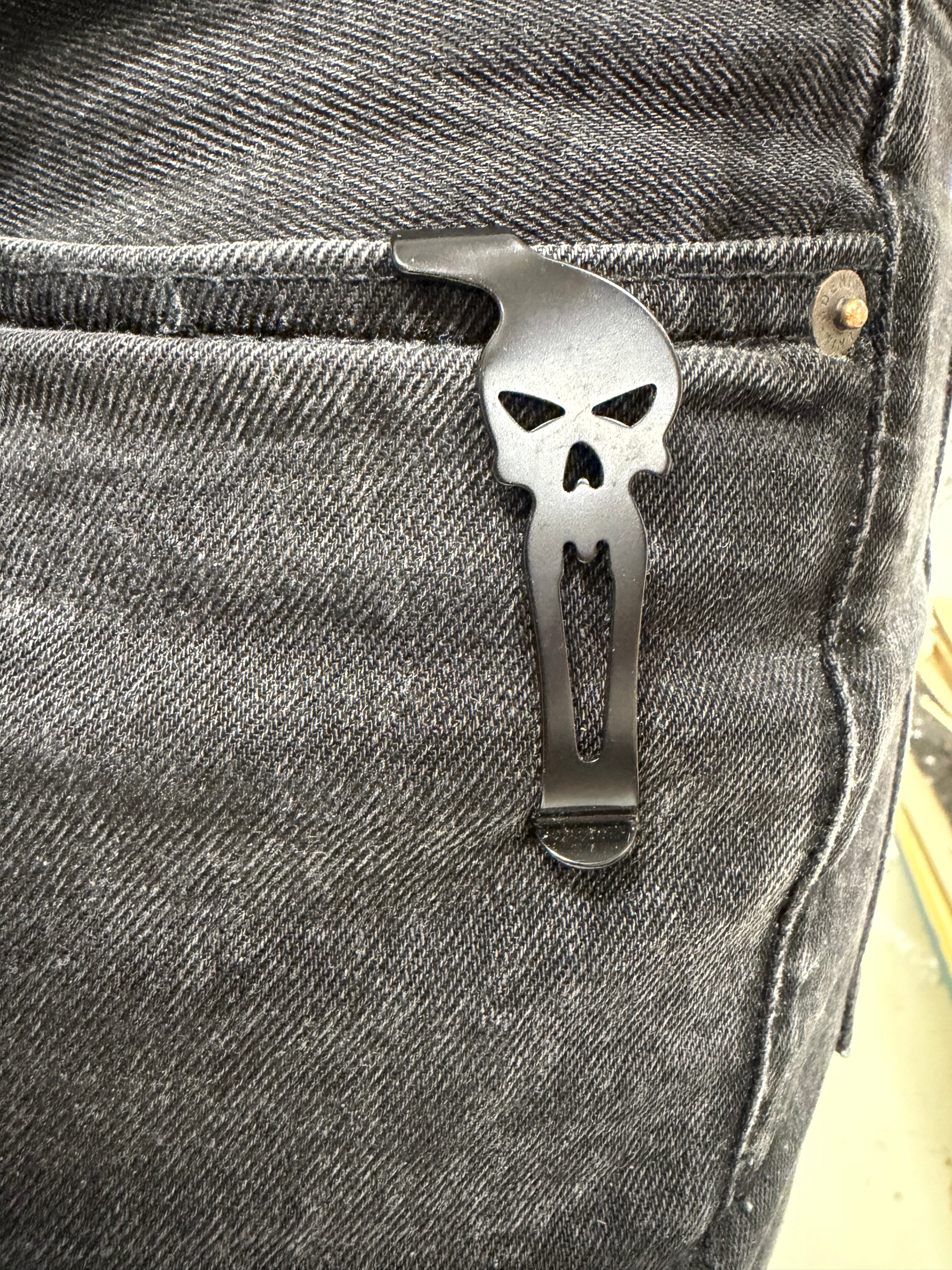 Belteklips i stål - Skull