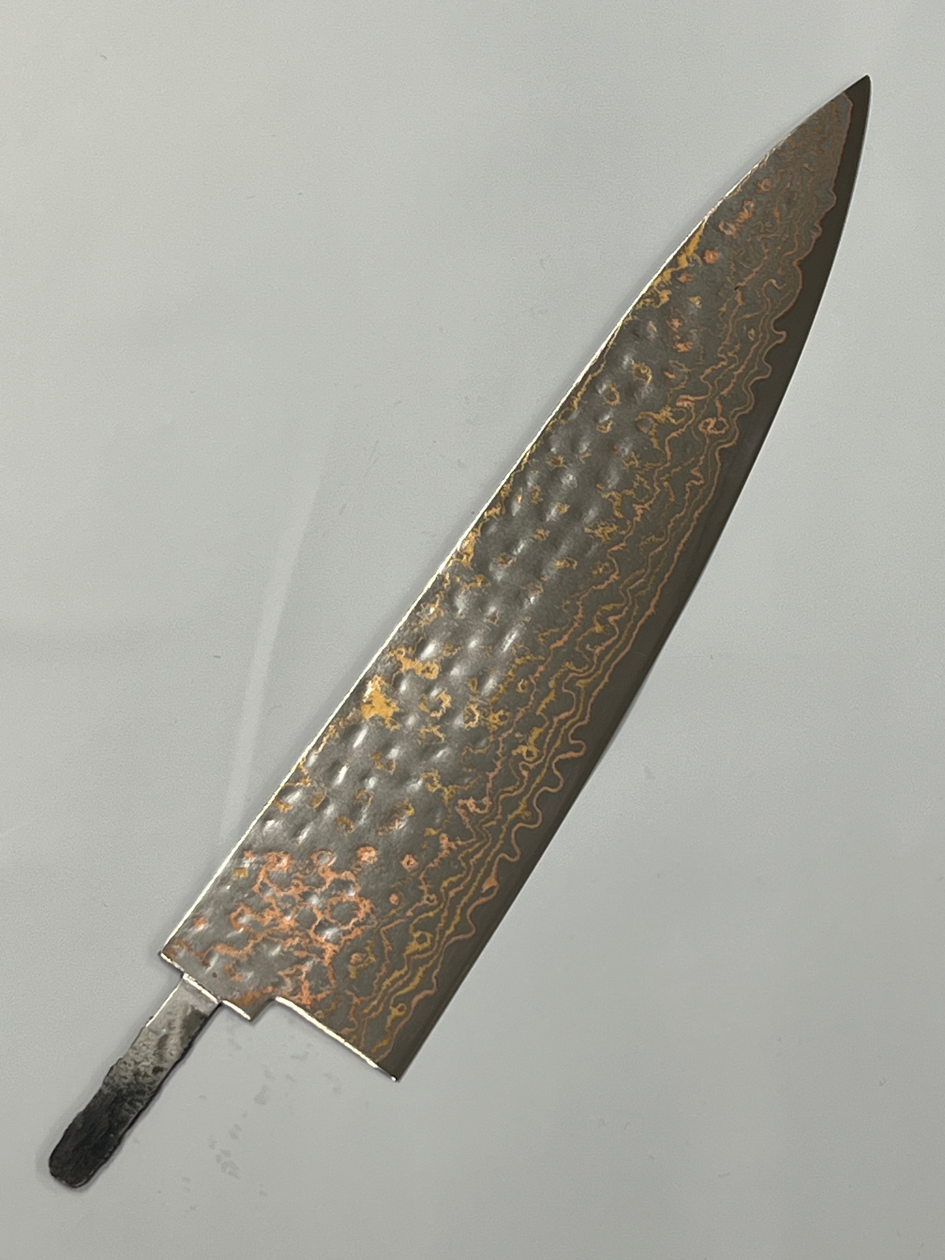 Kockkniv 220 mm rostfritt koppar Damaskus