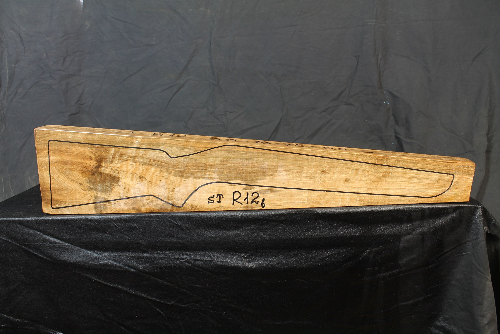 Rifle Stock Blank Turkish Walnut Standard STR12
