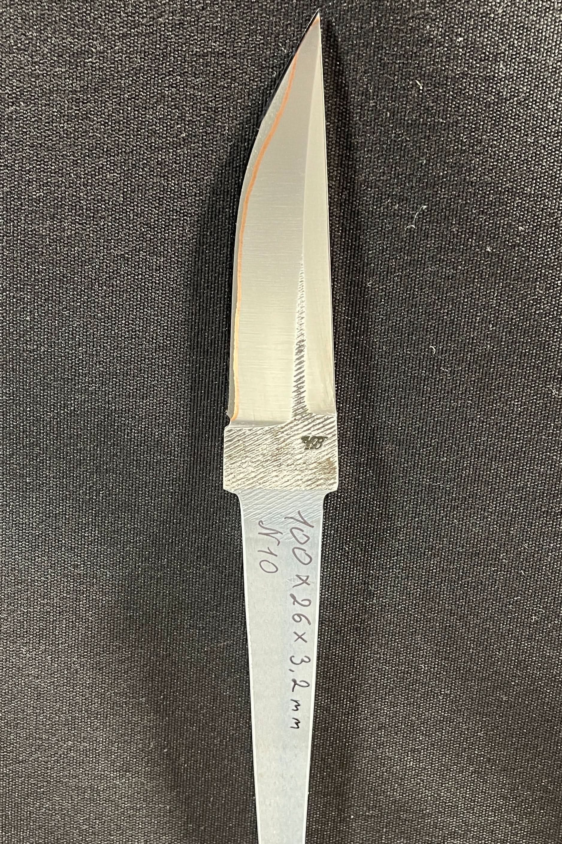 Hand-forged laminated knife blade - Copper San Mai - Vladyslav Chulan VCSM No. 10