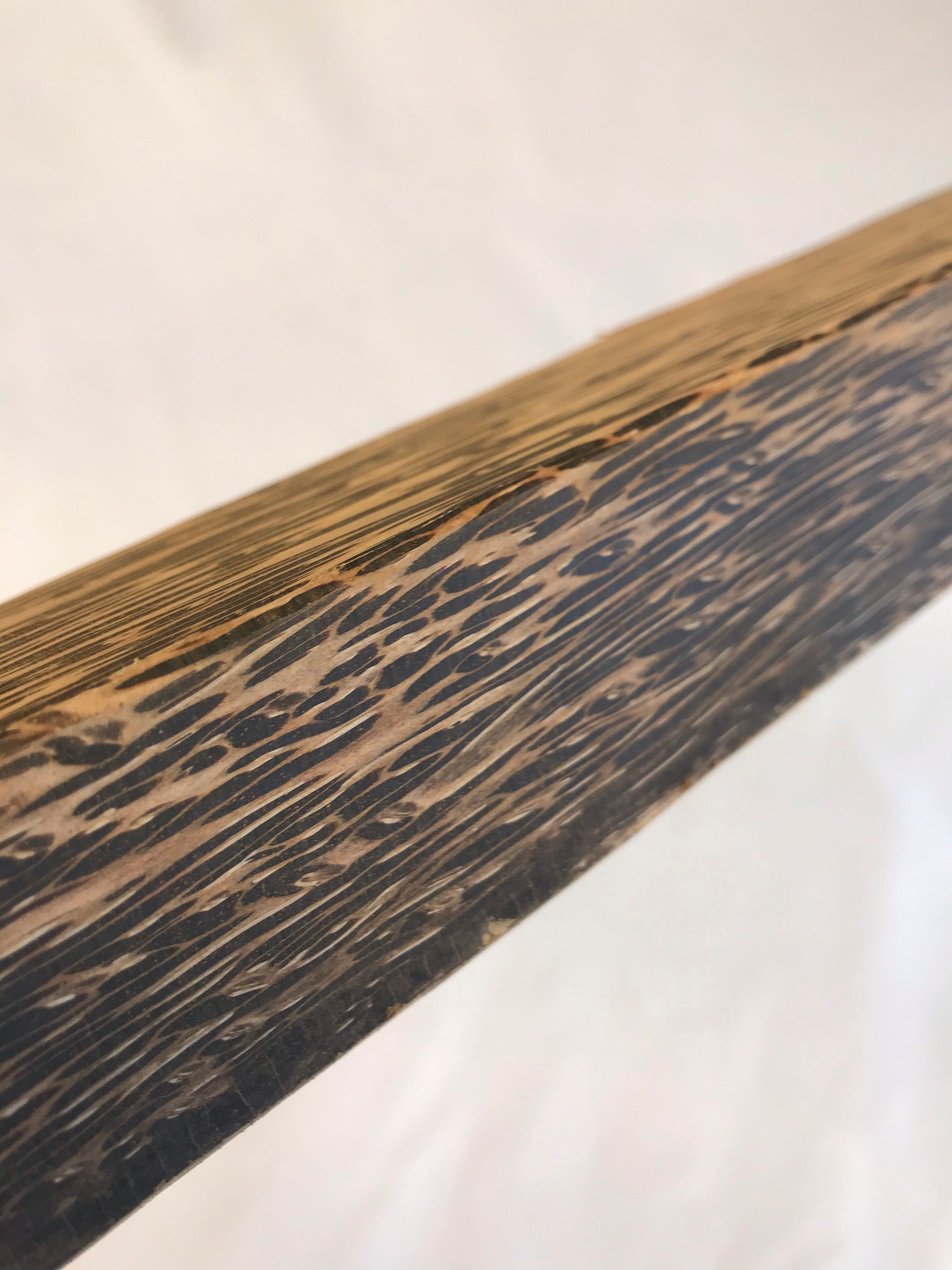Black palm 45cm Shaft subject