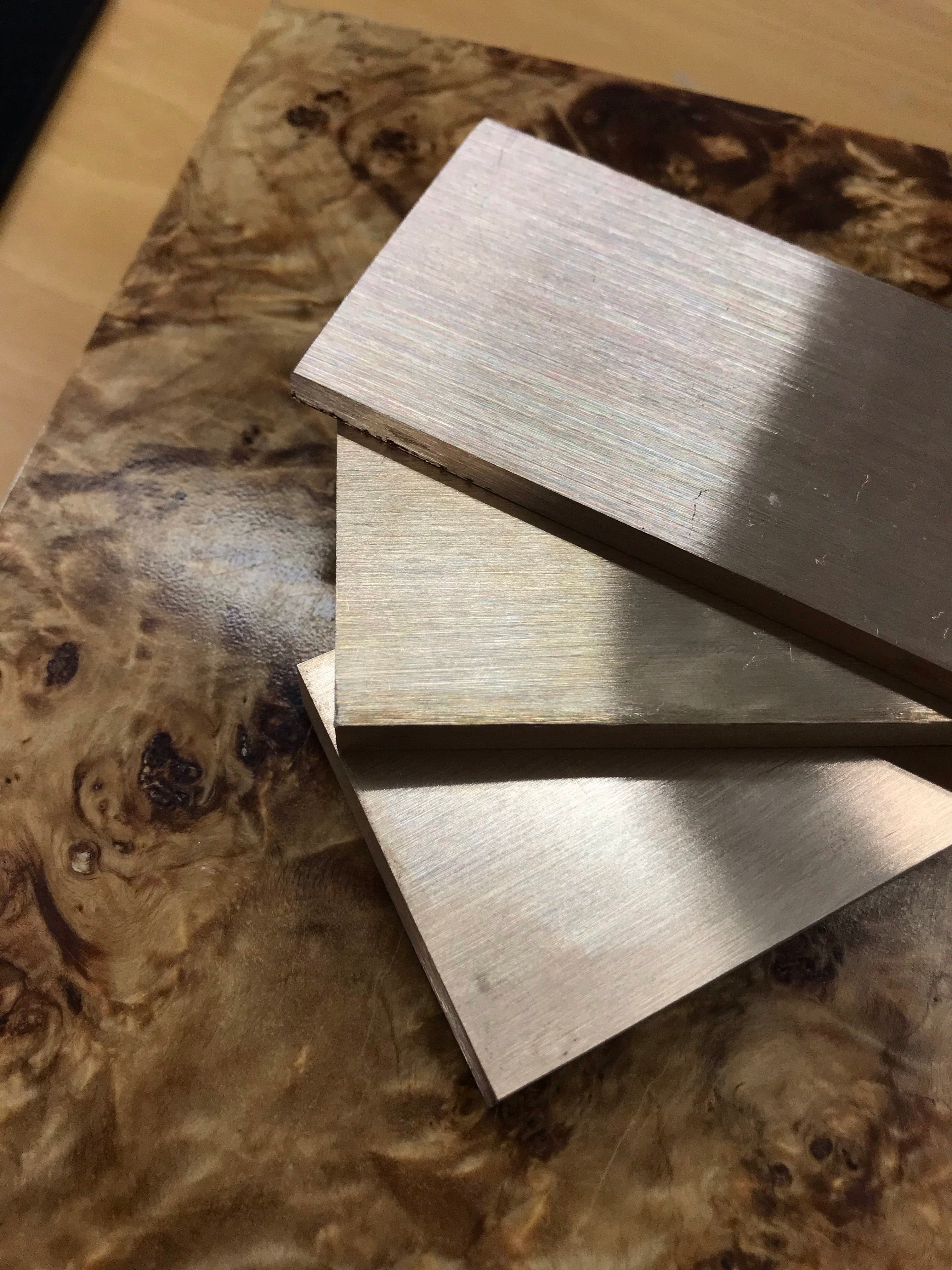 Bronze plate